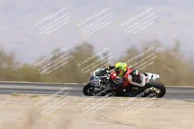 media/Apr-20-2025-CVMA (Sun) [[39090e8767]]/Race 9-Formula LW Twins Shootout/